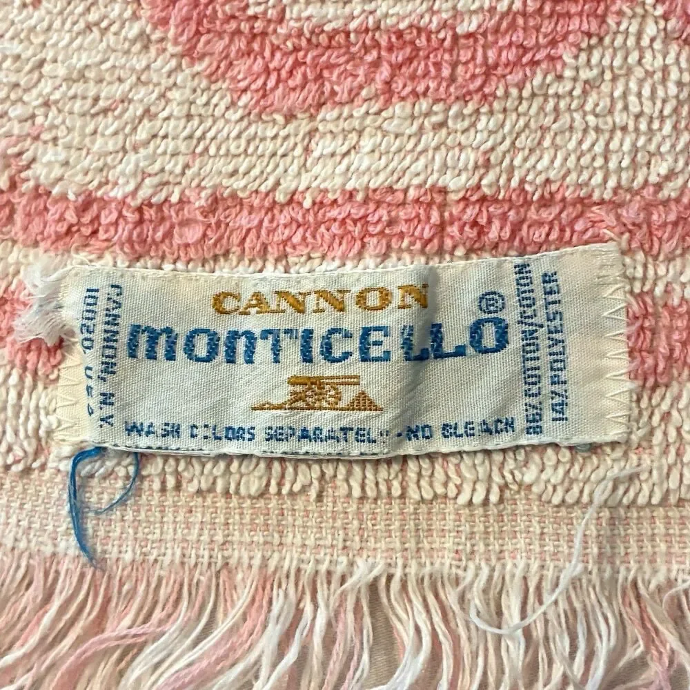 MCM Cannon Monticello Towel Set Bath Hand Towel Pink White Jacquard Fleur De Lis